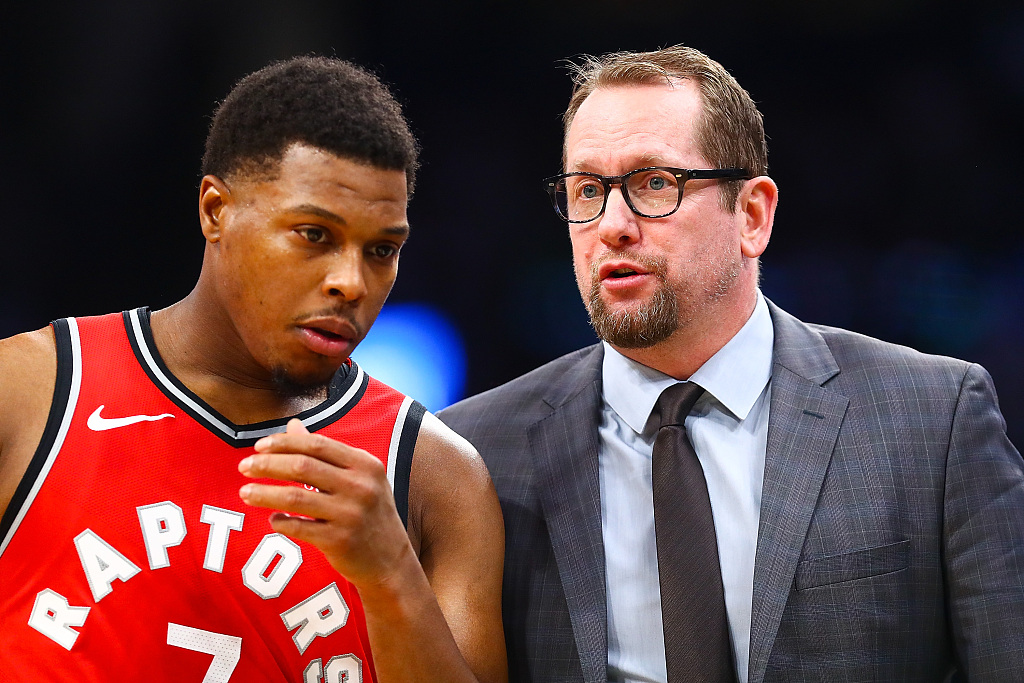 与此同时 与此同时