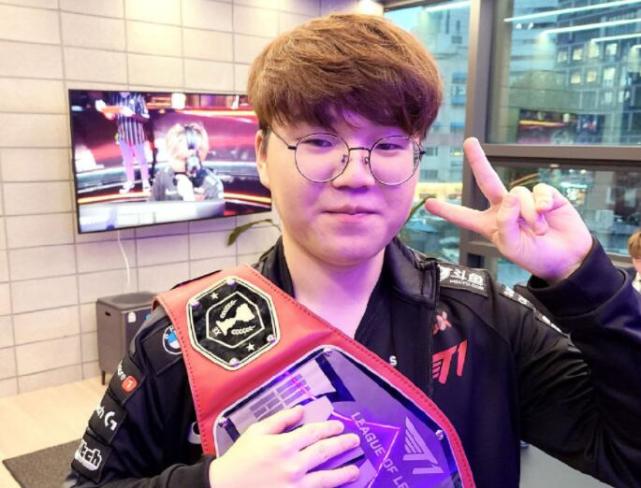 中场核心 中场核心